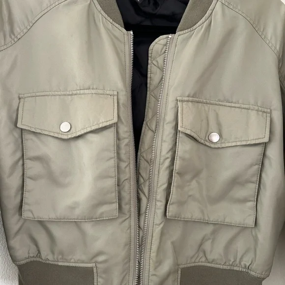 H&M NYLON BOMBER JACKET Light khaki green - Picture 4 of 9